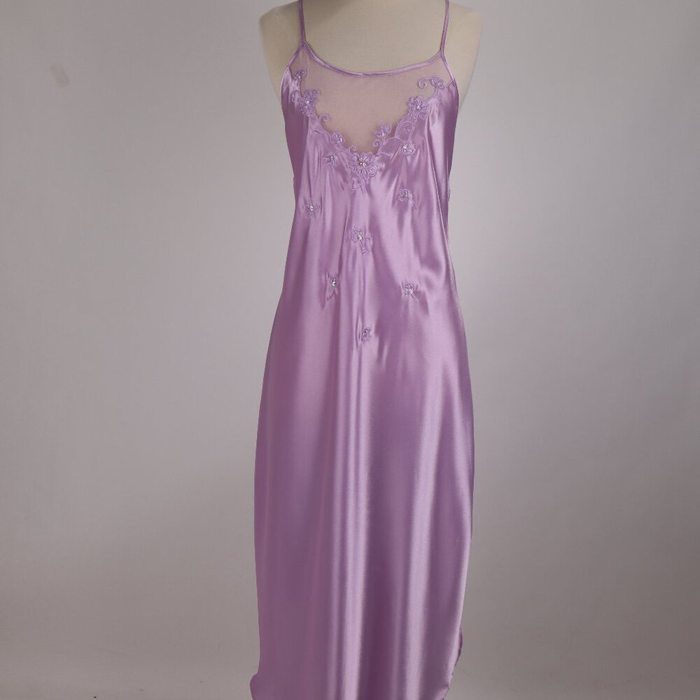 🌺 Vtg Cinema Etoile NWOT Long Pearl Sequin Embroidered Long Lavender Nightgown - Picture 7 of 10